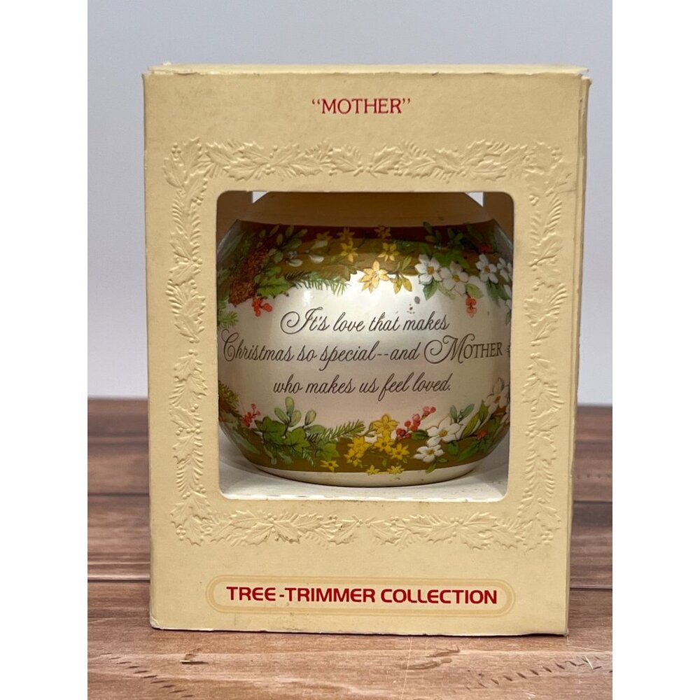 1979 HALLMARK KEEPSAKE ORNAMENT QX251-9 MOTHER GLASS BALL FLOWERS BEAUTIFUL